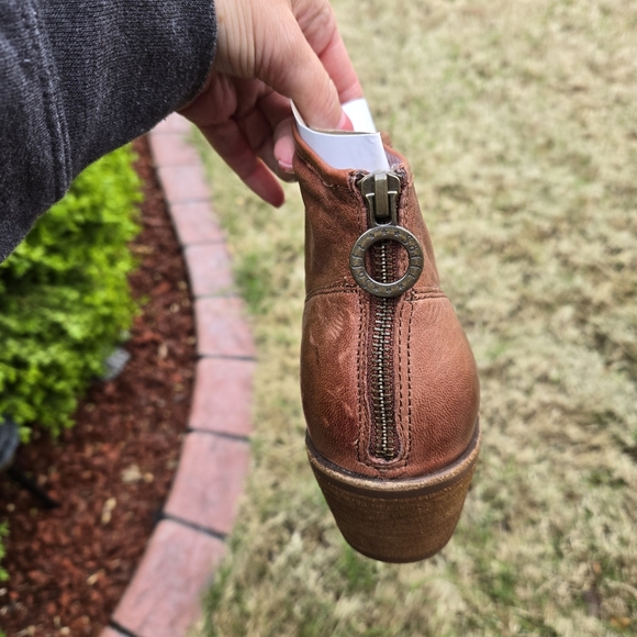 Sofft Aisley Cafe Color Women's Boots Size 11. NWT - Picture 9 of 10